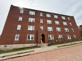 101129-129 Central Square in Mt. Lebanon, PA - Building Photo