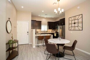 914 W Starr Pass Blvd in Tucson, AZ - Building Photo