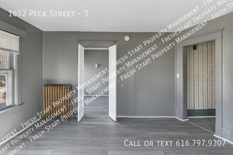 1652 Peck St in Muskegon, MI - Building Photo - Building Photo