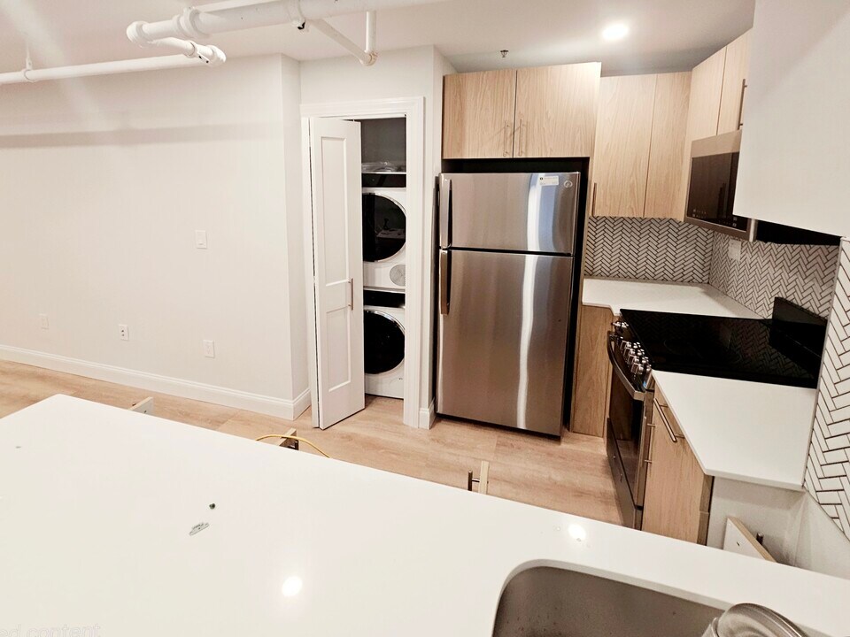 4 Joy St, Unit 101 in Boston, MA - Foto de edificio