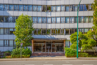 Hycroft Towers in Vancouver, BC - Building Photo - Building Photo