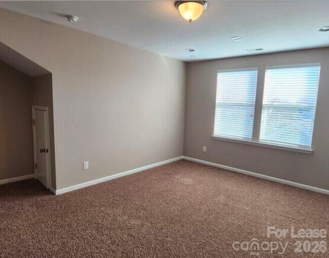 317 Montibello Dr in Mooresville, NC - Building Photo - Building Photo