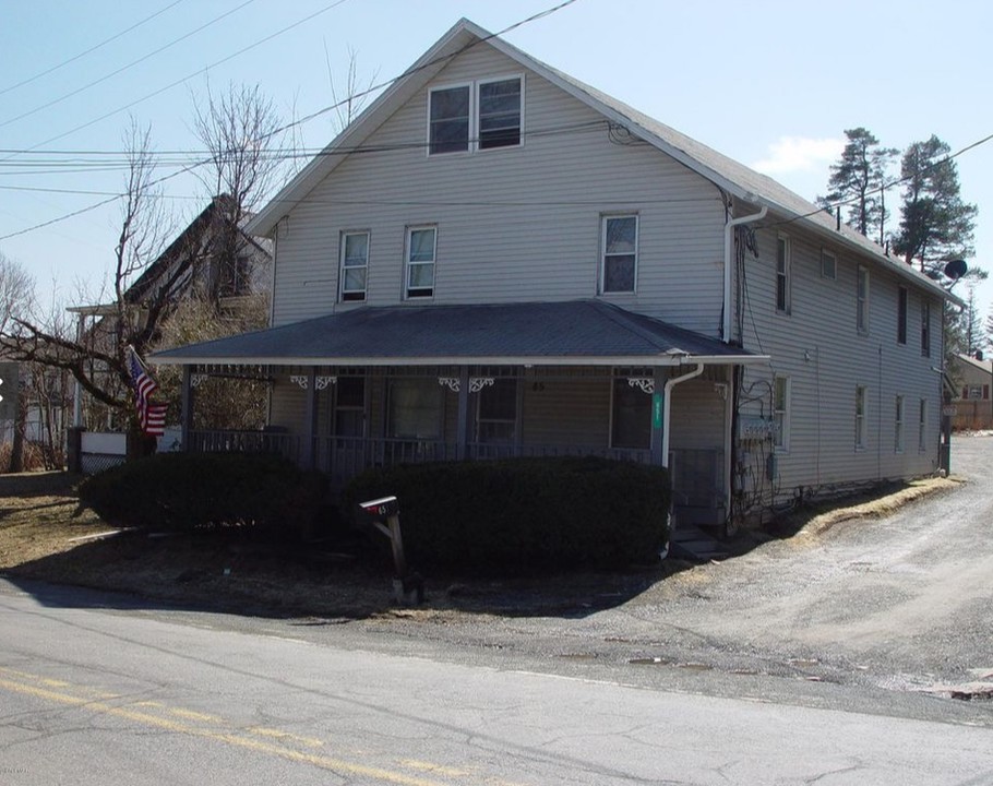 651 Main St in Tobyhanna, PA - Building Photo