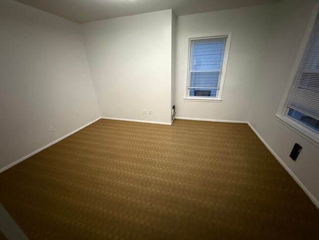 19 N Bridge Ave in Red Bank, NJ - Building Photo - Building Photo