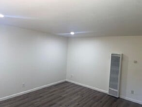 527 Vaqueros Ave in Rodeo, CA - Building Photo - Building Photo