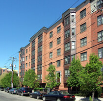 915 Madison St Apartments