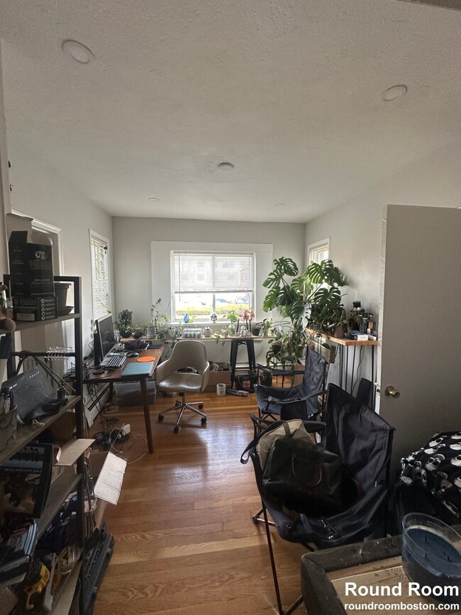 212 California St, Unit 1