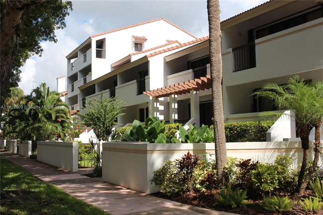 2600 Cardena St in Coral Gables, FL - Foto de edificio - Building Photo