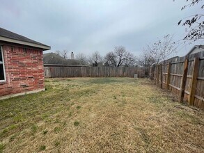 7402 Baja Point in San Antonio, TX - Building Photo - Building Photo