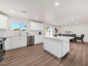 3430 E Poinsettia Dr in Phoenix, AZ - Building Photo - Building Photo