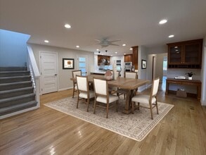1082 Lupin Way in San Carlos, CA - Building Photo - Building Photo