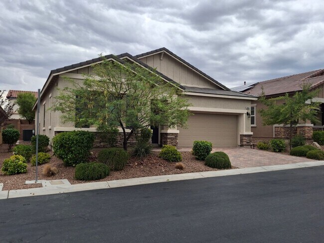 property at 10805 Cowlite Ave