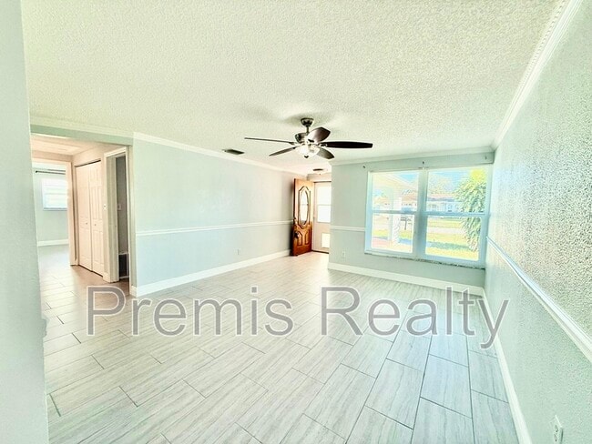 11950 107th Ave N in Largo, FL - Building Photo - Building Photo