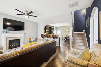 1300 Riverbirch Way in Nashville, TN - Building Photo - Building Photo