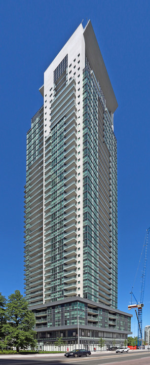 North Building in Toronto, ON - Building Photo