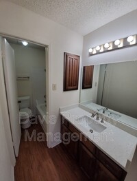 333 Melrose Dr photo'