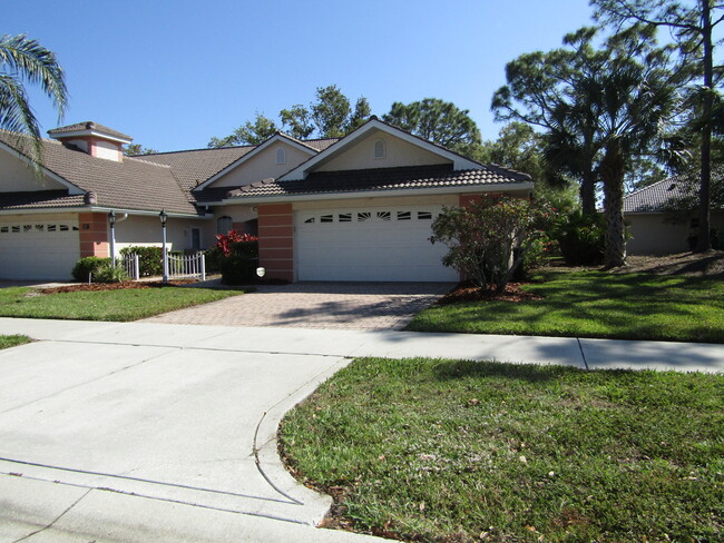 2189 Lynx Run in North Port, FL - Building Photo - Building Photo