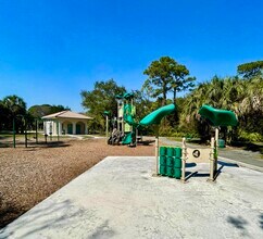 8460-8466-8466 NW 40th St in Coral Springs, FL - Building Photo - Building Photo