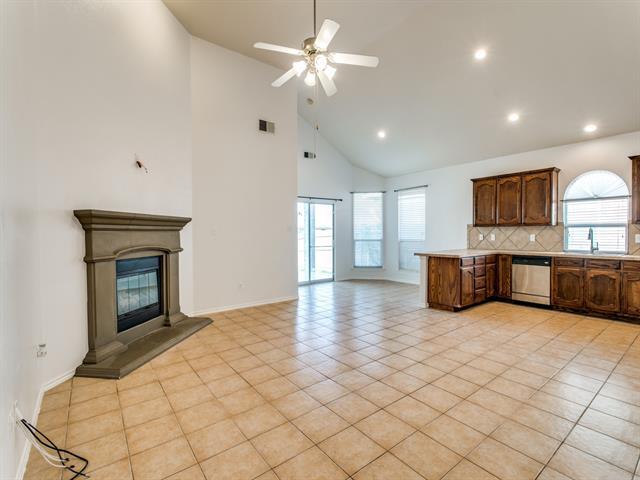 6357 Redeagle Creek Dr in Fort Worth, TX - Building Photo - Building Photo