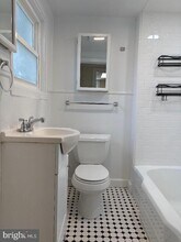 24 N Union St in Lambertville, NJ - Building Photo - Building Photo