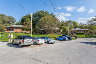 6501 Urbandale Ave in Urbandale, IA - Building Photo - Building Photo