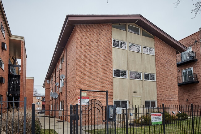 property at 1626 W Estes Ave