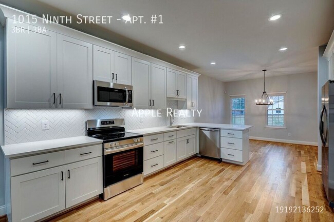 1015 Ninth St in Durham, NC - Building Photo - Building Photo