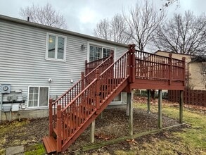 4640 Dogwood Dr in Brunswick, OH - Foto de edificio - Building Photo