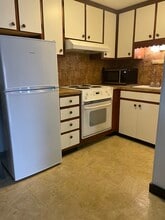 6 S 2nd St, Unit Apt 3 in Dillsburg, PA - Foto de edificio - Building Photo