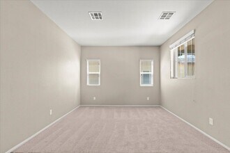 6740 Gallowgate Ct in North Las Vegas, NV - Building Photo - Building Photo