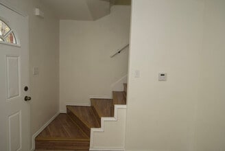 746 Sonesta Dr, Unit B in Harlingen, TX - Building Photo - Building Photo