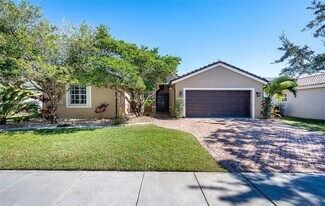 405 SW 198th Terrace in Pembroke Pines, FL - Building Photo