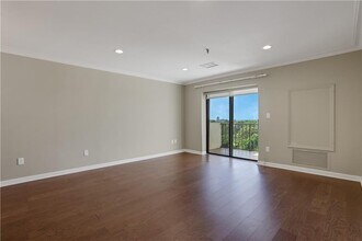 300 Johnson Ferry Rd in Atlanta, GA - Building Photo - Building Photo