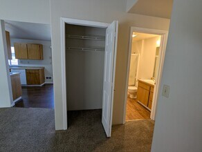 61862 Avonlea Cir in Bend, OR - Building Photo - Building Photo