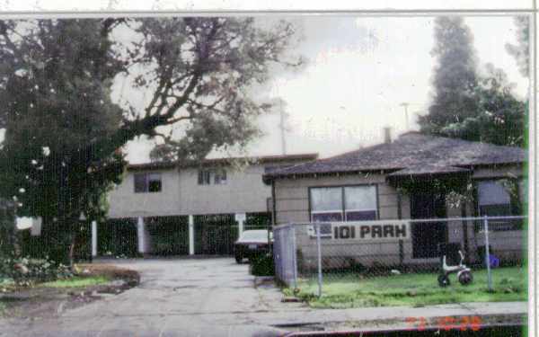 101 Park St in Redwood City, CA - Foto de edificio - Building Photo