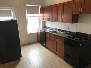 11 Mount Hood Rd, Unit 6 in Boston, MA - Building Photo - Building Photo