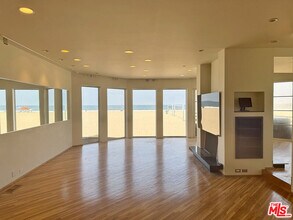 3505 Ocean Front Walk in Marina Del Rey, CA - Building Photo - Building Photo