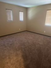 15583 Bow String St in Victorville, CA - Foto de edificio - Building Photo