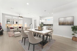 2200 Grenache Dr in Pflugerville, TX - Building Photo - Building Photo