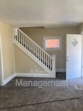 13220 Alvin Ave in Garfield Heights, OH - Building Photo - Building Photo
