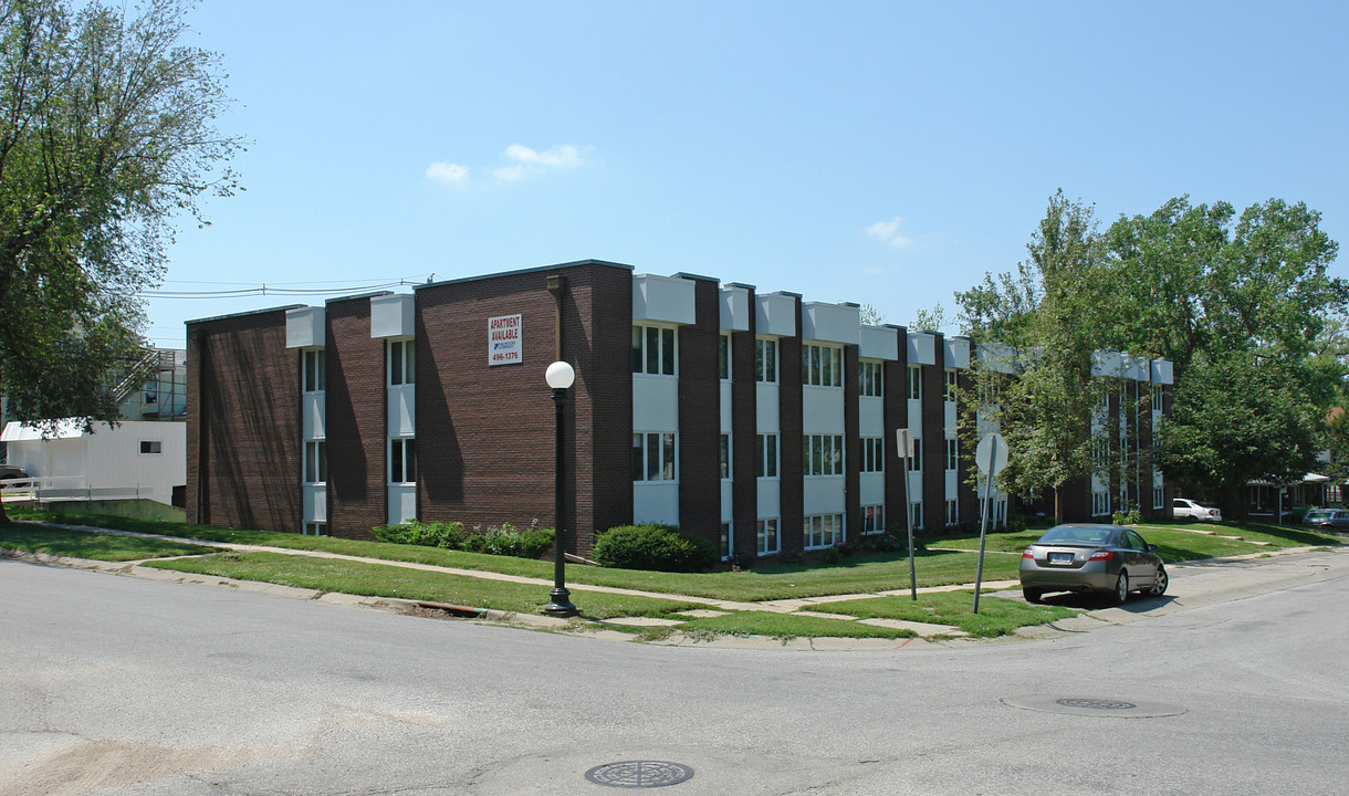 Heritage Apartments in Omaha, NE - Building Photo