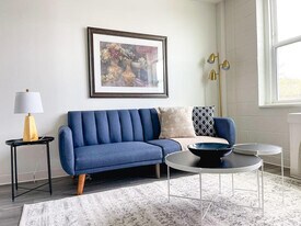 2515 Burnet Ave in Cincinnati, OH - Building Photo