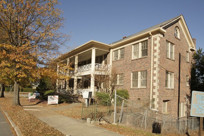449 E Ponce de Leon Ave in Decatur, GA - Building Photo - Building Photo