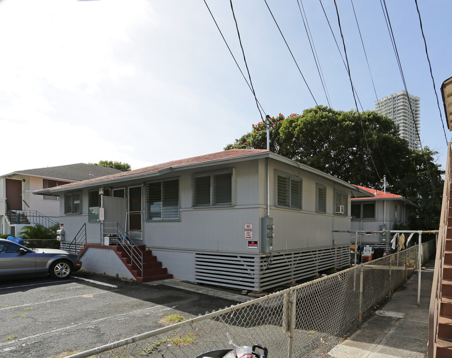 2912 Varsity Cir in Honolulu, HI - Building Photo