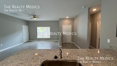 826 Peyton Ave in Palm Bay, FL - Building Photo - Building Photo