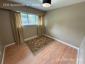 2535 Alderview St in Abbotsford, BC - Building Photo - Building Photo