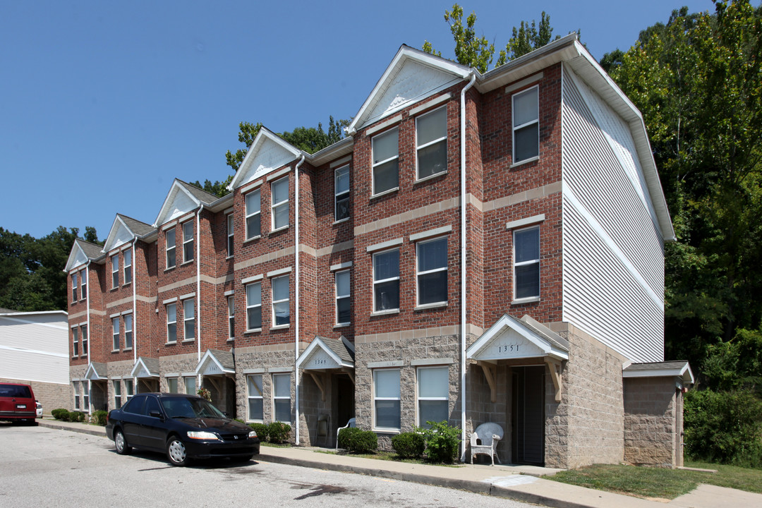 Vista View Apartments in Charleston, WV - Foto de edificio