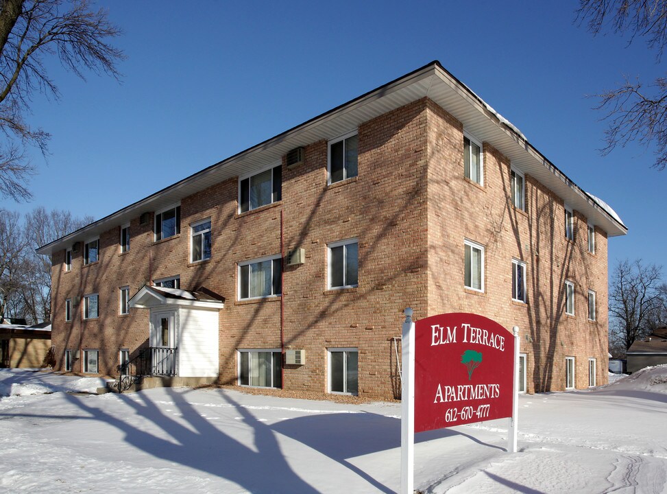 Elm Terrace Apartments in Farmington, MN - Building Photo