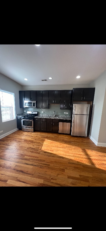 property at 4927 N Winthrop Ave