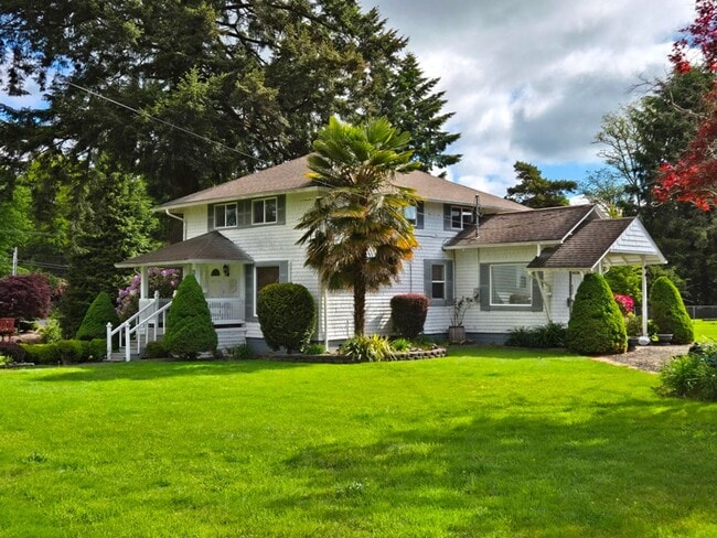 property at 304 Talbot St N